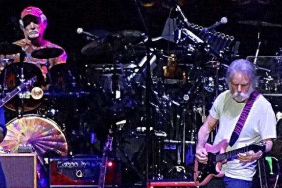 Image for article: Experience Every Grateful Dead Show Ever with the ReListen App